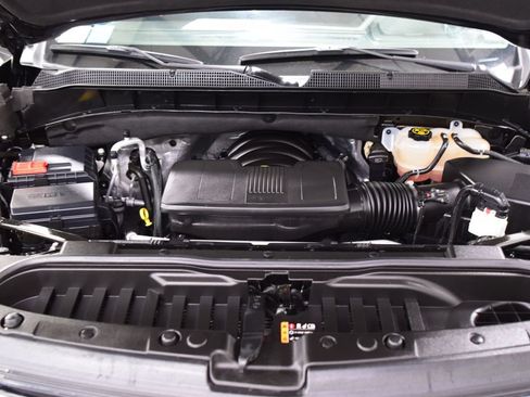 Used 2024 Chevrolet Silverado 1500 LT AWD/4WD image 28