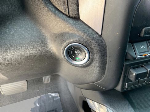 Used 2020 GMC Sierra 1500 SLT w/ SLT Premium Plus Package image 31