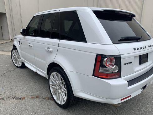 Used 2012 Land Rover Range Rover Sport HSE AWD/4WD image 17