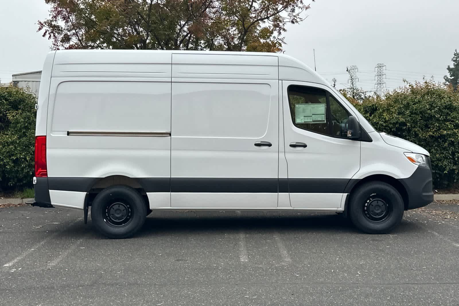 New 2026 Mercedes-Benz Sprinter 2500 image 2