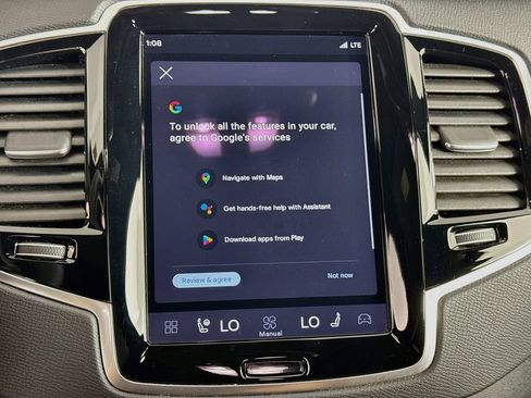 Used 2024 Volvo XC90 T8 Plus w/ Protection Package Premier AWD/4WD image 14