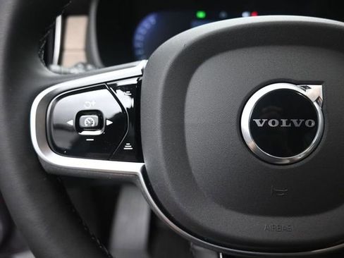 New 2026 Volvo XC90 B6 Plus w/ Protection Package Premier image 15