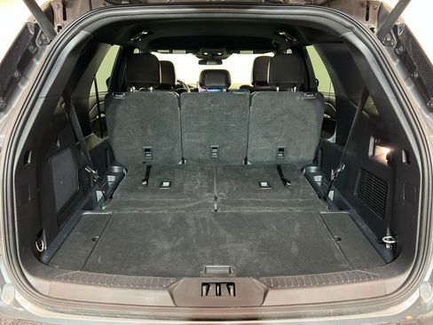 Used 2025 Ford Explorer ST-Line w/ ST-Line Street Pack image 23