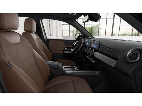 New 2026 Mercedes-Benz GLB 35 AMG 4MATIC image 4