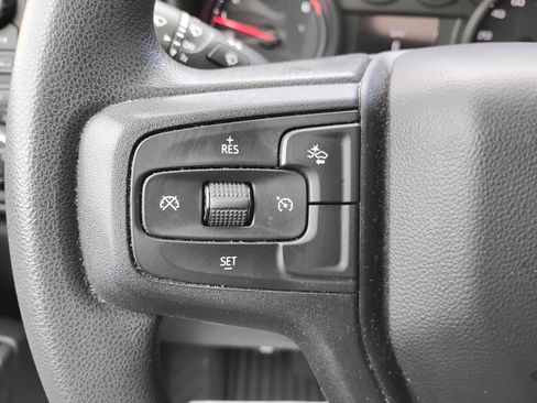 Used 2022 Chevrolet Silverado 1500 Custom image 10