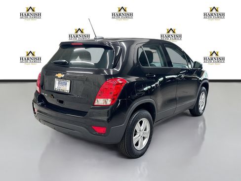 Used 2019 Chevrolet Trax LS AWD/4WD image 5