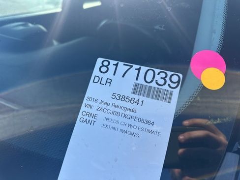 Used 2016 Jeep Renegade Latitude w/ Popular Equipment Group image 16