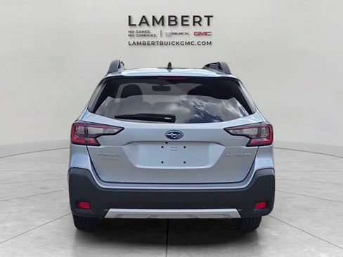 Used 2023 Subaru Outback Limited AWD/4WD image 4