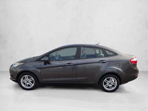 Used 2019 Ford Fiesta SE FWD image 9