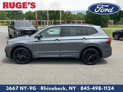 Used 2023 Volkswagen Tiguan SE R-Line AWD/4WD image 7