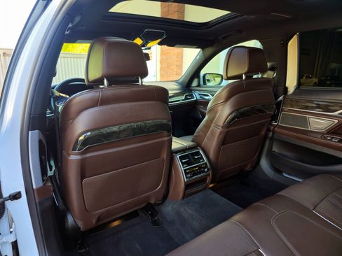 Used 2016 BMW 740i RWD image 34
