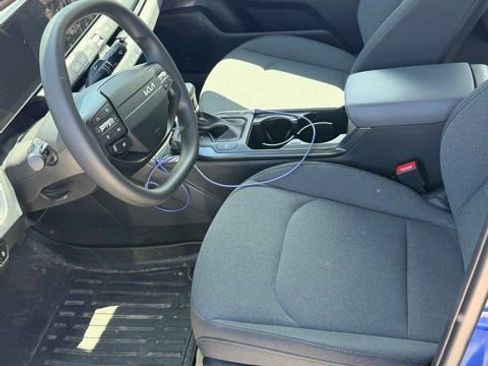 Used 2025 Kia K4 FWD image 9