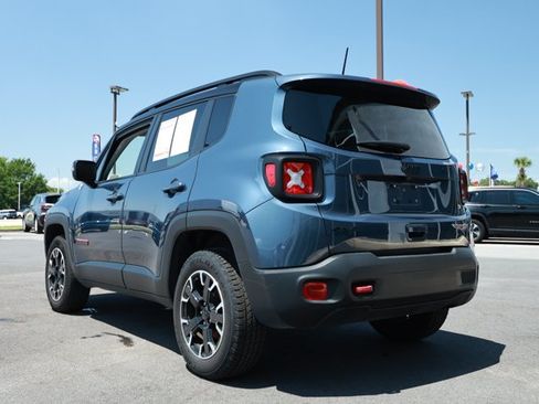Certified 2023 Jeep Renegade Trailhawk AWD/4WD image 8