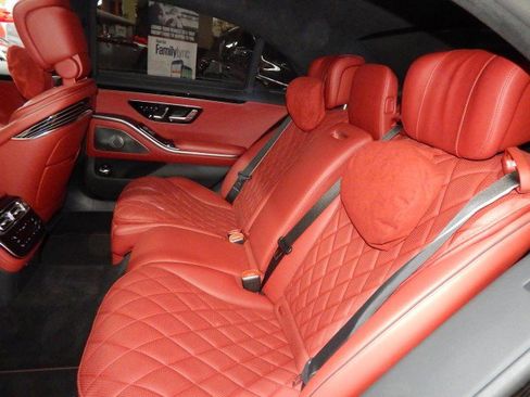 Used 2022 Mercedes-Benz S 580 4MATIC Sedan image 38