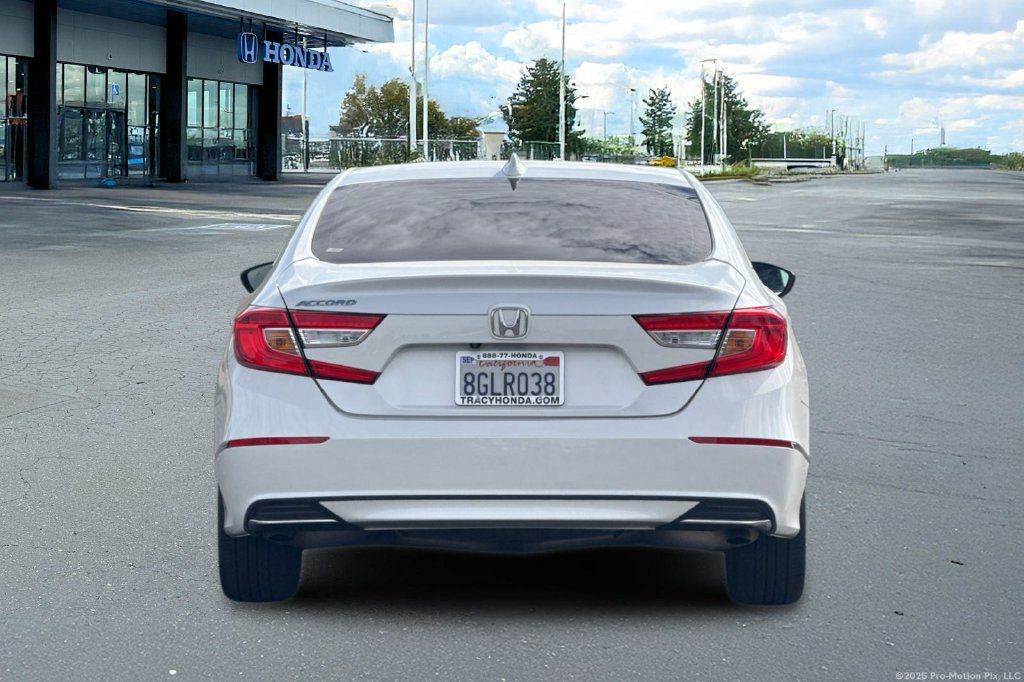 Used 2018 Honda Accord EX image 8