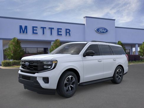 New 2026 Ford Expedition Active image 25