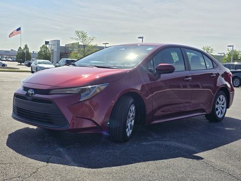 Certified 2025 Toyota Corolla LE FWD image 9