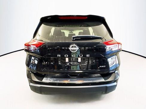 New 2026 Nissan Rogue SV w/ SV Premium Package image 6