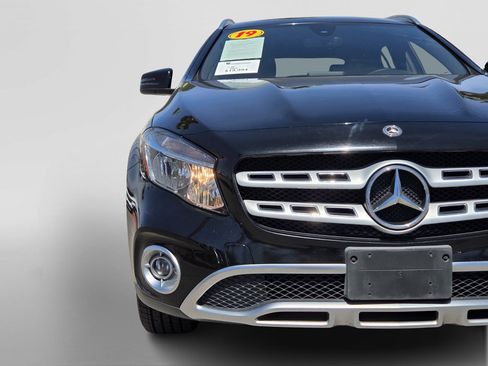 Used 2019 Mercedes-Benz GLA 250 image 10