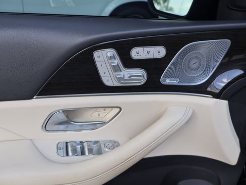 Certified 2020 Mercedes-Benz GLS 450 4MATIC image 14