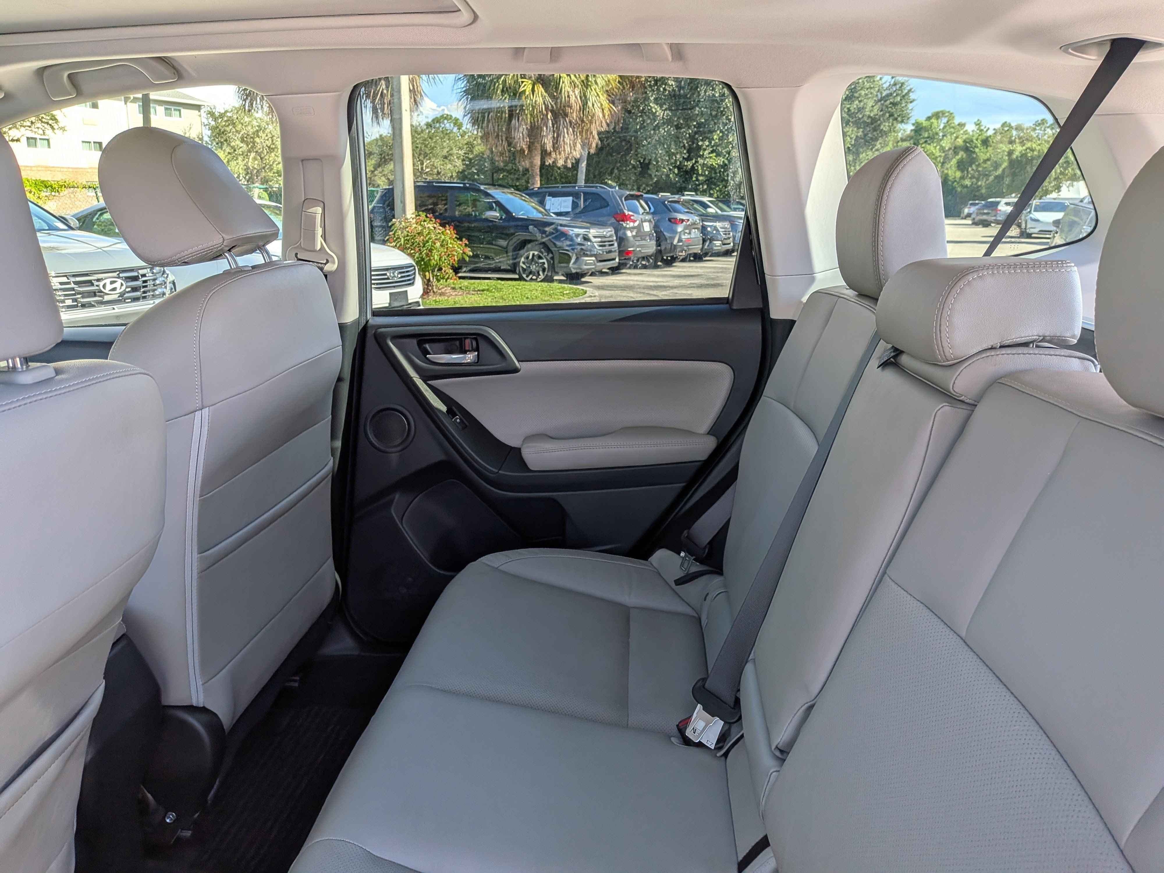 Used 2018 Subaru Forester 2.5i Limited AWD/4WD image 15