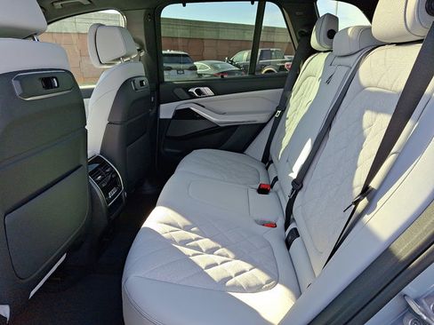New 2026 BMW X5 xDrive40i w/ M Sport Package image 5