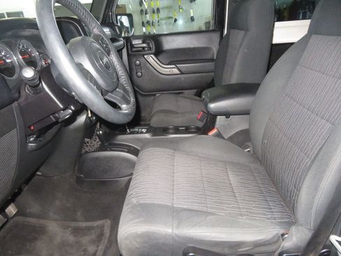 Used 2012 Jeep Wrangler Sport image 17
