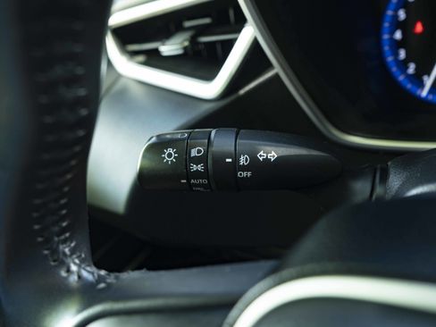 Used 2020 Toyota Corolla XSE FWD image 23