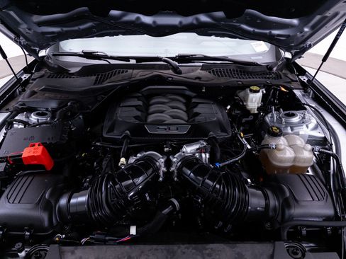 Used 2024 Ford Mustang GT RWD image 2
