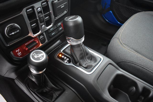 Used 2025 Jeep Gladiator Sport AWD/4WD image 27