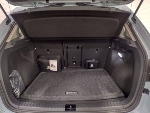 New 2026 Volkswagen Taos SEL AWD/4WD image 16