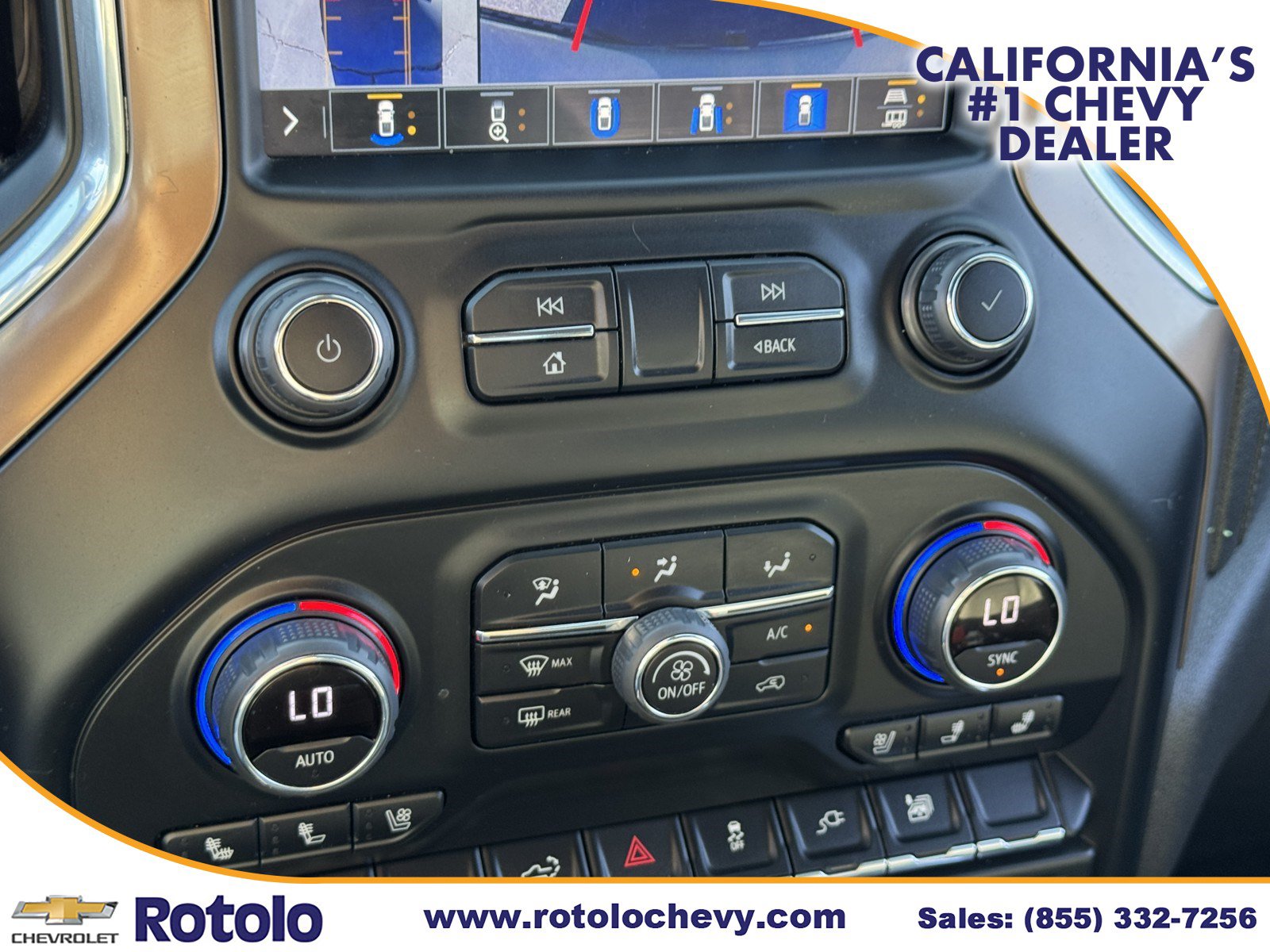 Used 2022 Chevrolet Silverado 1500 High Country w/ Technology Package AWD/4WD image 18