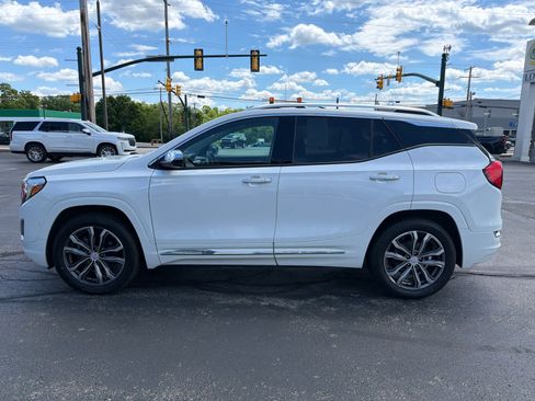 Used 2018 GMC Terrain Denali w/ Advanced Safety Package AWD/4WD image 10