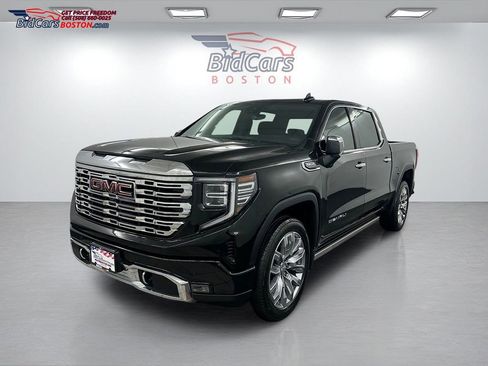 Used 2024 GMC Sierra 1500 Denali w/ Denali Reserve Package AWD/4WD image 1