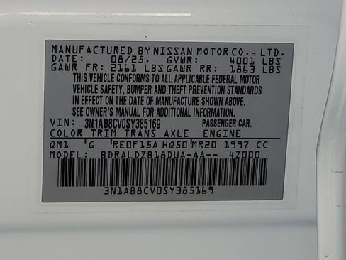 Used 2025 Nissan Sentra SV FWD image 33