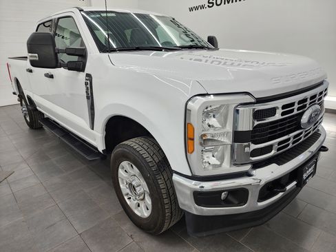 Used 2023 Ford F350 XLT image 2