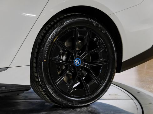 Used 2023 BMW i4 eDrive35 w/ Premium Package RWD image 62