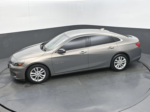 Used 2018 Chevrolet Malibu LT w/ Driver Confidence Package FWD image 31