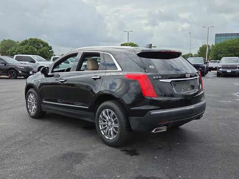 Used 2017 Cadillac XT5 Luxury w/ Driver Awareness Package FWD image 4