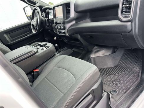 Used 2024 RAM 3500 Tradesman w/ Chrome Appearance Group image 23