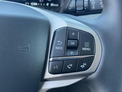 New 2026 Ford Explorer Active image 9