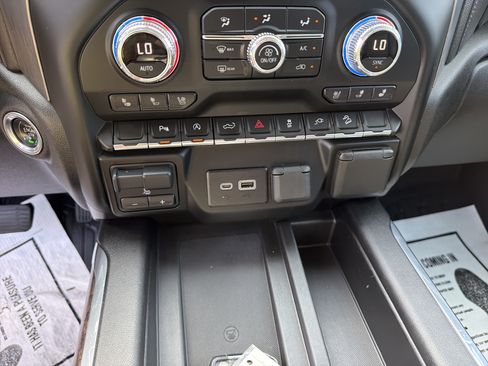Used 2020 GMC Sierra 1500 Denali AWD/4WD image 23