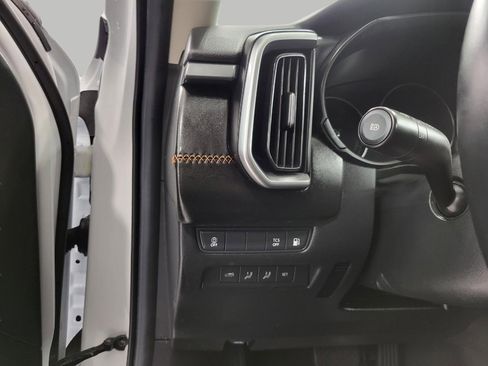 Used 2025 MAZDA CX-50 AWD 2.5 Hybrid w/ Premium Pkg image 11