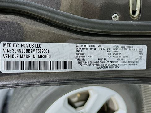 Used 2021 Jeep Compass Latitude FWD image 12