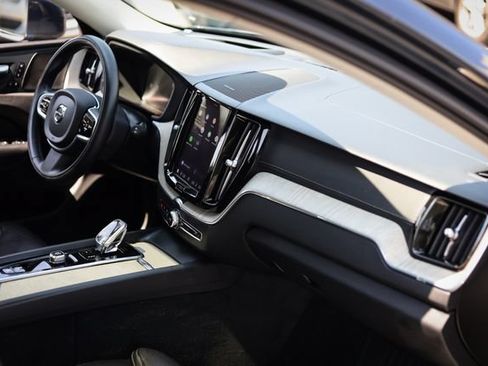 Used 2022 Volvo XC60 B5 Inscription w/ Advanced Package AWD/4WD image 59