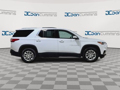 Used 2018 Chevrolet Traverse LT FWD image 9