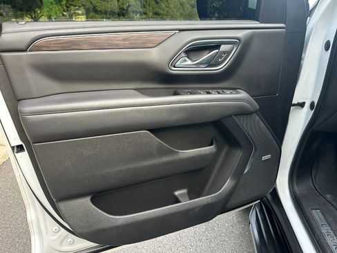 Used 2021 Chevrolet Tahoe LT image 9