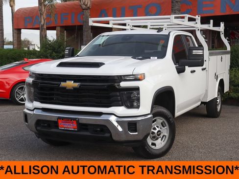 Used 2024 Chevrolet Silverado 2500 W/T w/ WT Convenience Package RWD image 4