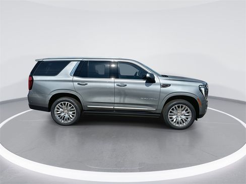 New 2026 GMC Yukon Denali w/ Sun & Power Step Package image 9