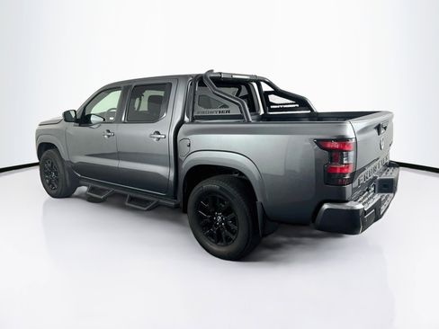 Used 2023 Nissan Frontier SV w/ Midnight Edition Package AWD/4WD image 5